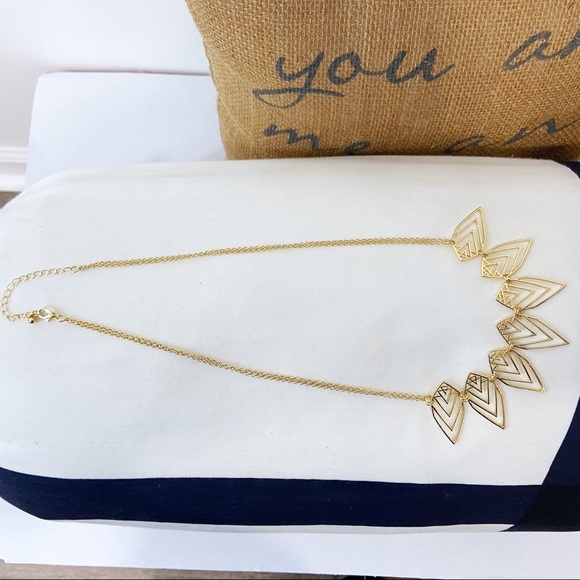 🎀 NEW Gold Geometric Boho Multilink Necklace - Picture 5 of 6